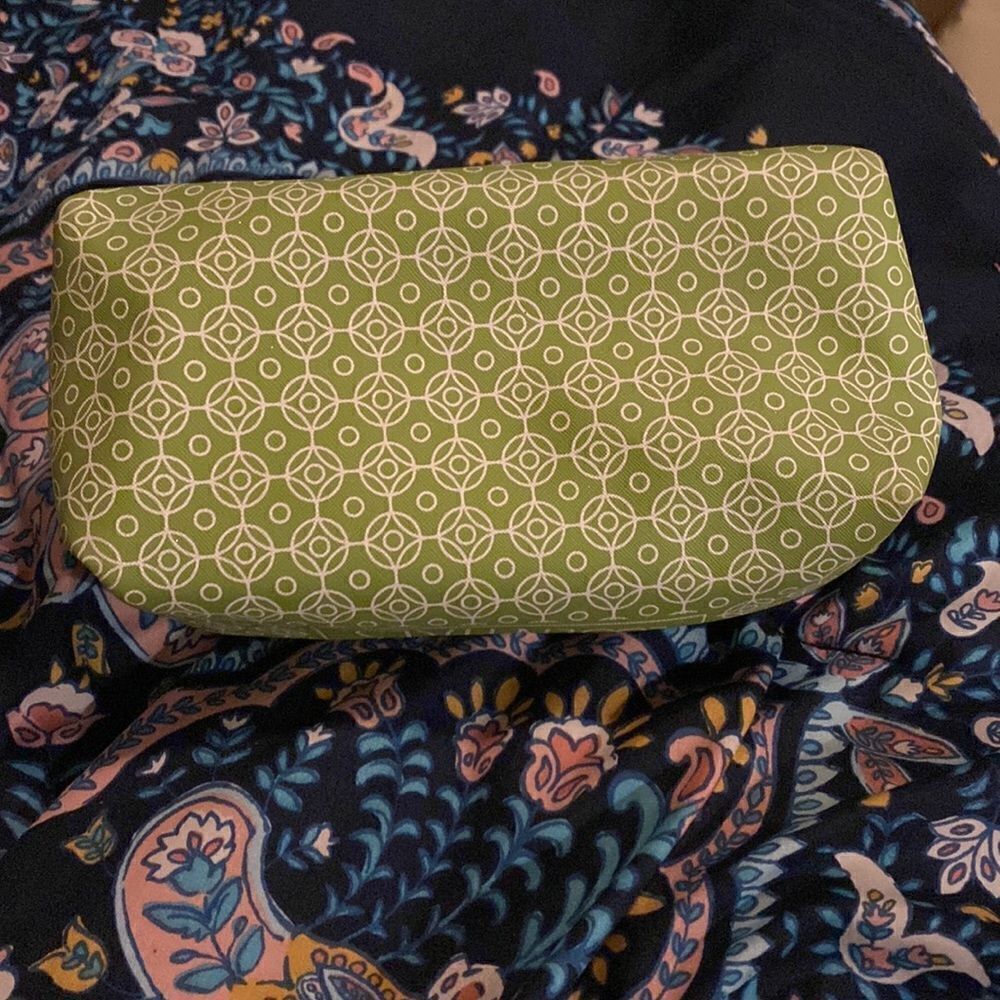 5/$25 DEAL Rae Dunn “Essentials” Make Up Bag - Picture 2 of 8